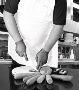 Aprons - 1,000 Flat Packed Folded (10 packs of 100 aprons)