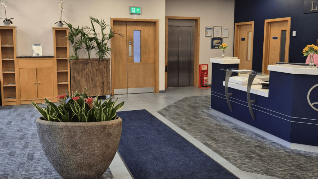 Lands' End washrooms and toilet services